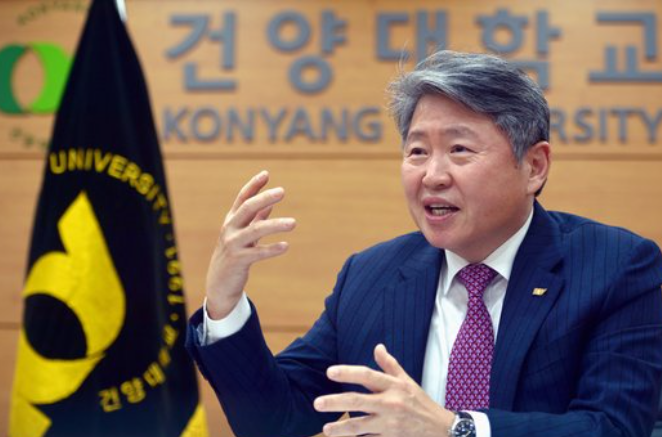 김용하 건양대 총장 "지역과 더 협력해야 지방대 위기 극복"